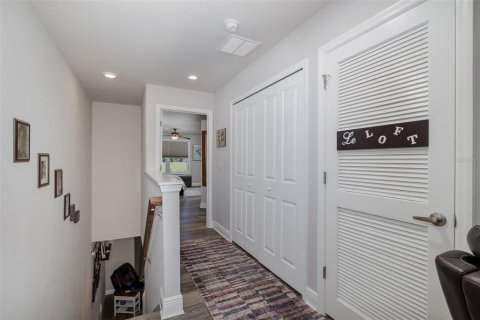 Townhouse in New Port Richey, Florida 2 bedrooms, 140.38 sq.m. № 1876254 - photo 20