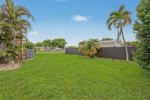 Casa en venta en Miami, Florida, 3 dormitorios, 154.78 m2 № 2272457 - foto 18