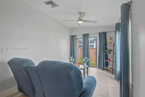 Casa en venta en Miami, Florida, 3 dormitorios, 154.78 m2 № 2272457 - foto 4