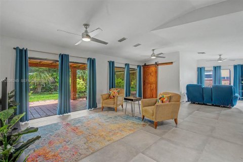 Casa en Miami, Florida 3 dormitorios, 154.78 m2 № 2272457