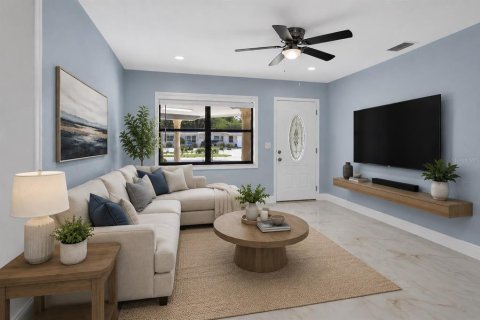 House in Tampa, Florida 4 bedrooms, 117.8 sq.m. № 2157062 - photo 3