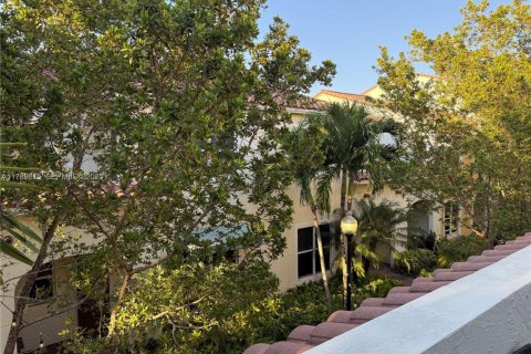 Townhouse in Pembroke Pines, Florida 3 bedrooms, 179.49 sq.m. № 1988438 - photo 28