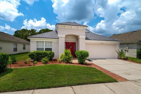 House in Wesley Chapel, Florida 4 bedrooms, 181.72 sq.m. № 1578180 - photo 2