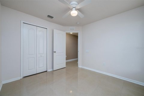 House in Wesley Chapel, Florida 4 bedrooms, 181.72 sq.m. № 1578180 - photo 24