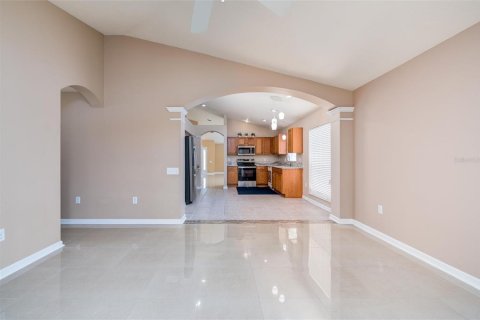 House in Wesley Chapel, Florida 4 bedrooms, 181.72 sq.m. № 1578180 - photo 13