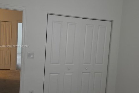 Adosado en venta en Miami, Florida, 3 dormitorios, 133.5 m2 № 2004690 - foto 6