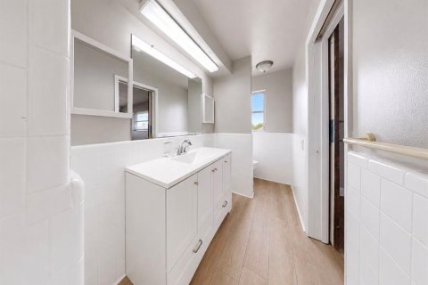 Casa en alquiler en Cape Coral, Florida, 4 dormitorios, 155.52 m2 № 2094759 - foto 26