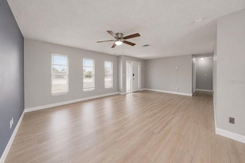 Casa en alquiler en Cape Coral, Florida, 4 dormitorios, 155.52 m2 № 2094759 - foto 17