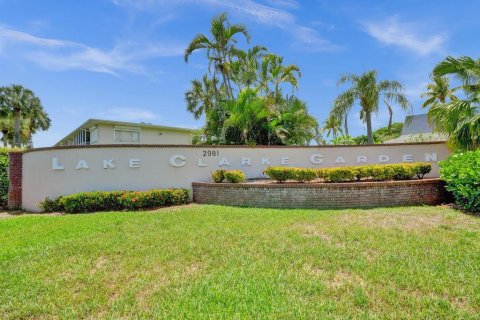 Condo in Lake Worth, Florida, 1 bedroom  № 1182758 - photo 1