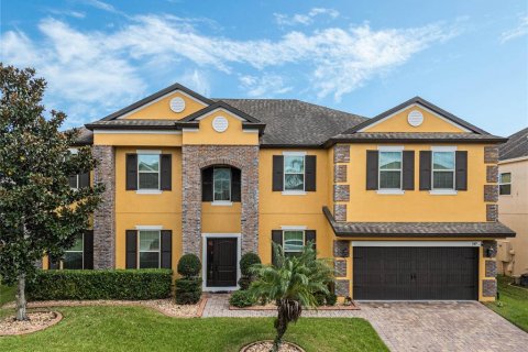 House in Winter Garden, Florida 7 bedrooms, 435.99 sq.m. № 1531756 - photo 1