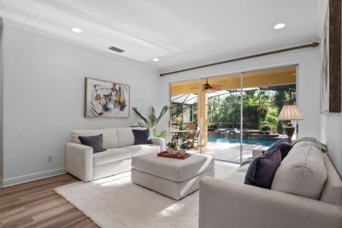 House in Longwood, Florida 4 bedrooms, 297.94 sq.m. № 1690665 - photo 17