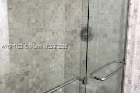 Condominio en venta en Hollywood, Florida, 2 dormitorios, 124.86 m2 № 1974451 - foto 17