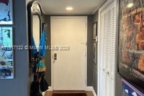 Condominio en venta en Hollywood, Florida, 2 dormitorios, 124.86 m2 № 1974451 - foto 10