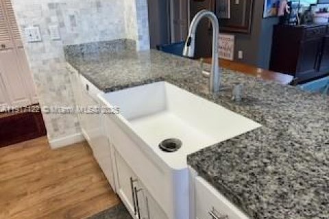 Condominio en venta en Hollywood, Florida, 2 dormitorios, 124.86 m2 № 1974451 - foto 8