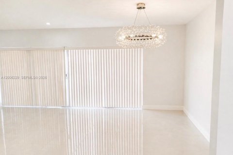 Купить таунхаус в Плантация, Флорида 3 спальни, 164.44м2, № 2069803 - фото 9