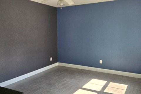Condo in Orlando, Florida, 2 bedrooms  № 1751481 - photo 11