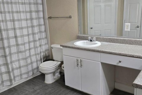Condo in Orlando, Florida, 2 bedrooms  № 1751481 - photo 13