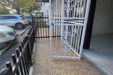 Купить кондоминиум в Майами, Флорида 2 спальни, 81.94м2, № 2005956 - фото 16