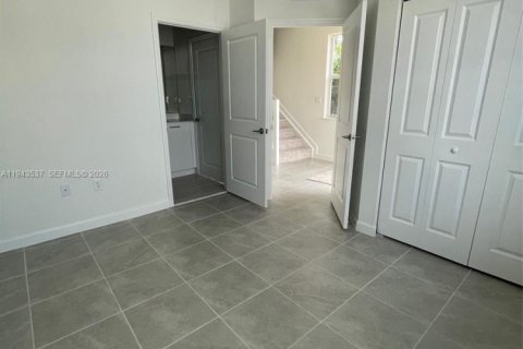 House in Miami, Florida 3 bedrooms, 123.37 sq.m. № 2152791 - photo 15