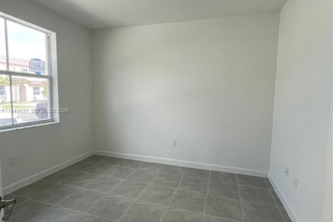 House in Miami, Florida 3 bedrooms, 123.37 sq.m. № 2152791 - photo 16