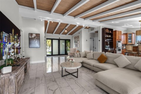 Casa en venta en Fort Lauderdale, Florida, 4 dormitorios, 180.51 m2 № 2076569 - foto 8