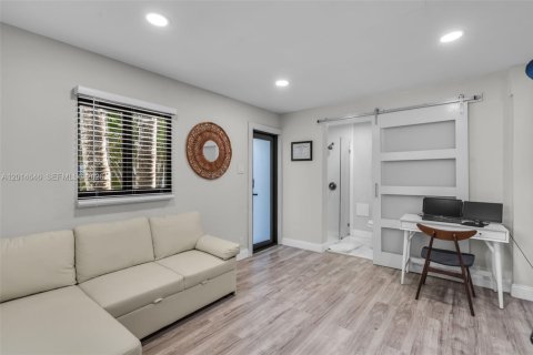 Casa en venta en Fort Lauderdale, Florida, 4 dormitorios, 180.51 m2 № 2076569 - foto 27