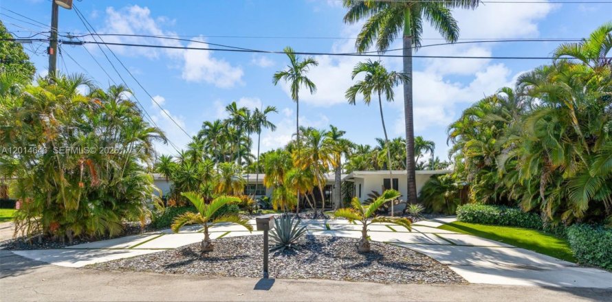 Casa en Fort Lauderdale, Florida 4 dormitorios, 180.51 m2 № 2076569