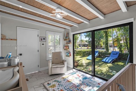 Casa en venta en Fort Lauderdale, Florida, 4 dormitorios, 180.51 m2 № 2076569 - foto 16