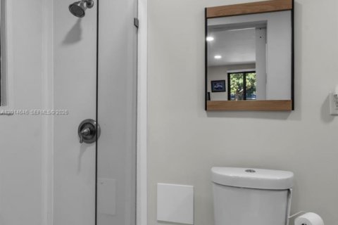 Casa en venta en Fort Lauderdale, Florida, 4 dormitorios, 180.51 m2 № 2076569 - foto 30