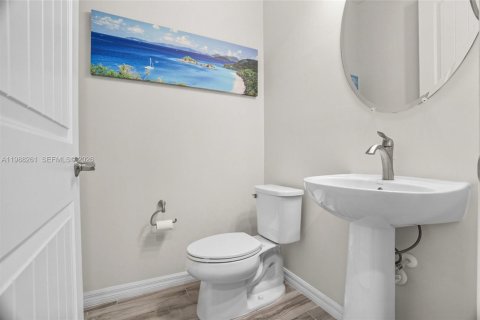 Adosado en venta en Lake Worth, Florida, 3 dormitorios, 176.05 m2 № 2062652 - foto 17