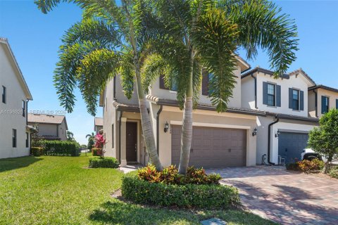 Adosado en venta en Lake Worth, Florida, 3 dormitorios, 176.05 m2 № 2062652 - foto 4