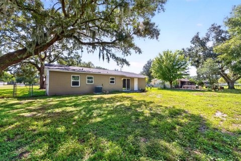 Villa ou maison à vendre à Fruitland Park, Floride: 3 chambres, 95.32 m2 № 2386027 - photo 17