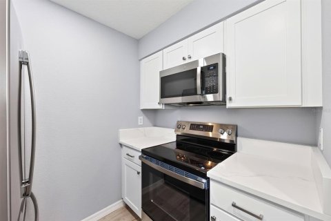 Villa ou maison à vendre à Fruitland Park, Floride: 3 chambres, 95.32 m2 № 2386027 - photo 8