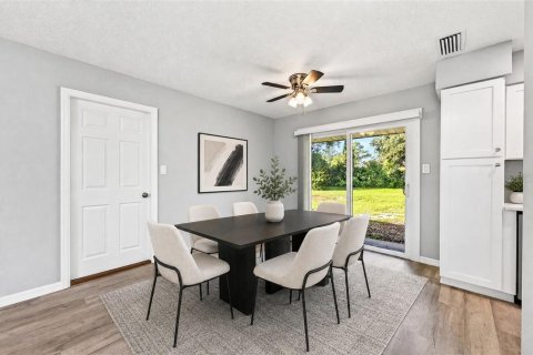 Villa ou maison à vendre à Fruitland Park, Floride: 3 chambres, 95.32 m2 № 2386027 - photo 5