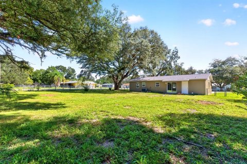 Villa ou maison à vendre à Fruitland Park, Floride: 3 chambres, 95.32 m2 № 2386027 - photo 18