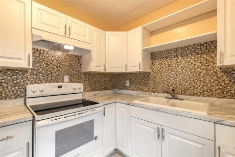 Villa ou maison à vendre à Daytona Beach, Floride: 3 chambres, 142.51 m2 № 2092418 - photo 16
