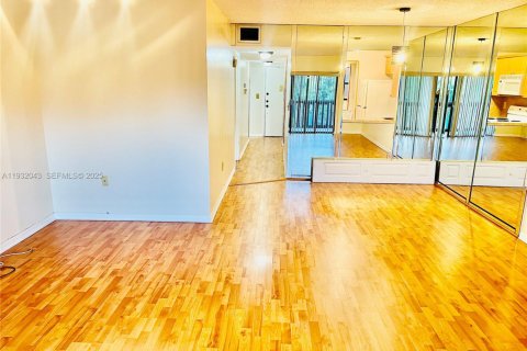 Condominio en venta en Plantation, Florida, 2 dormitorios, 112.41 m2 № 1990573 - foto 28