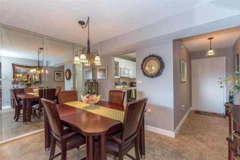 Condo in Sunny Isles Beach, Florida, 2 bedrooms  № 1867681 - photo 3