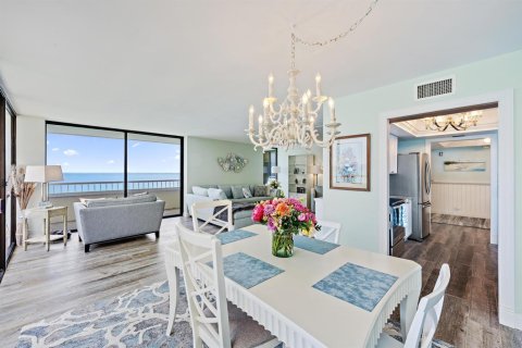 Condo in Riviera Beach, Florida, 2 bedrooms № 2240705 - photo 10