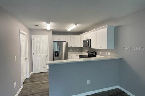 Appartement à louer à Fruitland Park, Floride: 3 chambres, 115.85 m2 № 1857654 - photo 4