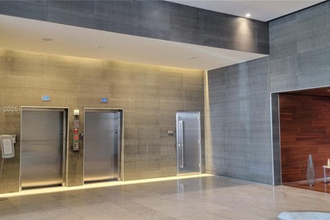 Condominio en venta en Miami, Florida, 2 dormitorios, 112.23 m2 № 1861472 - foto 23
