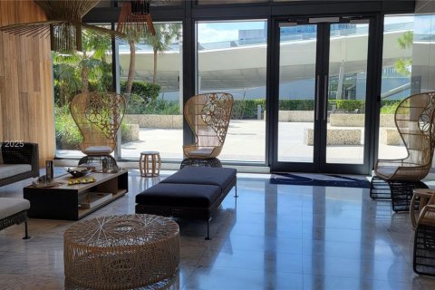 Condominio en venta en Miami, Florida, 2 dormitorios, 112.23 m2 № 1861472 - foto 6