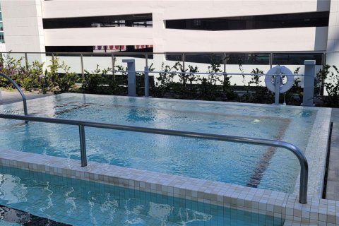 Condominio en venta en Miami, Florida, 2 dormitorios, 112.23 m2 № 1861472 - foto 18