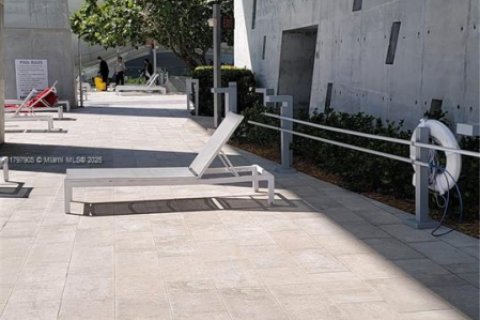 Condominio en venta en Miami, Florida, 2 dormitorios, 112.23 m2 № 1861472 - foto 17