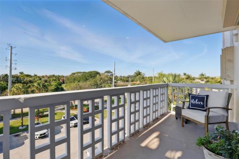 Condominio en venta en Oakland Park, Florida, 1 dormitorio, 63.17 m2 № 1696585 - foto 19