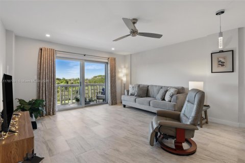 Condominio en venta en Oakland Park, Florida, 1 dormitorio, 63.17 m2 № 1696585 - foto 9