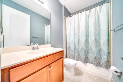 Townhouse in West Palm Beach, Florida 3 bedrooms, 167.87 sq.m. № 2084048 - photo 16