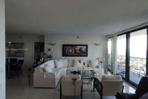 Купить кондоминиум в Авентура, Флорида 3 спальни, 134.71м2, № 1973423 - фото 11