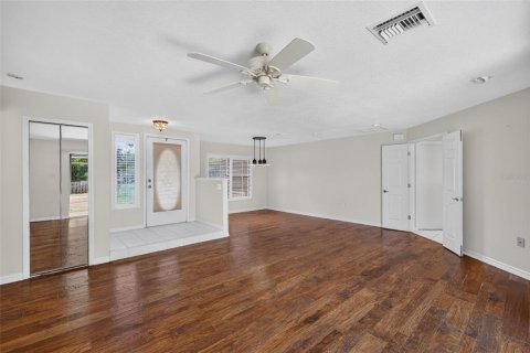 Villa ou maison à vendre à Mount Dora, Floride: 3 chambres, 177.26 m2 № 2324038 - photo 12