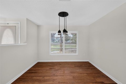Villa ou maison à vendre à Mount Dora, Floride: 3 chambres, 177.26 m2 № 2324038 - photo 11